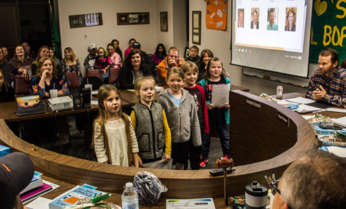 Students show appreciation for school board at meeting