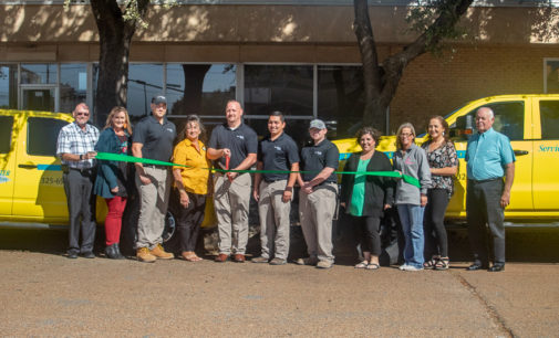 Breckenridge Chamber hosts ribbon cutting for ServiceMaster by A-Town/Hi-Tech