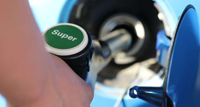 Trend continues: Texas gas prices drop, while nationwide average rises, according to GasBuddy