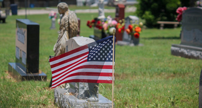 Local man needs help placing flags on veterans’ graves this Saturday