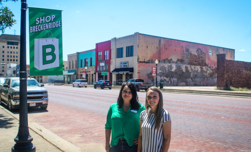 Breckenridge Chamber of Commerce installs new banners in downtown