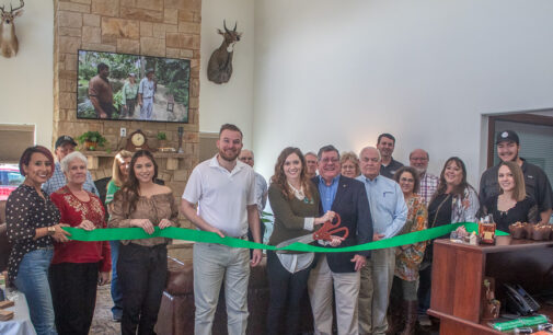 Edward Jones staff celebrates new Breckenridge office with Chamber of Commerce ribbon-cutting
