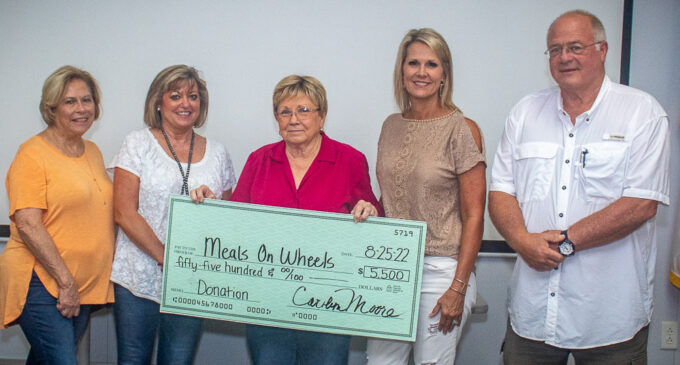 Annual BASH golf tournament donates funds to Meals on Wheels, Crime Stoppers
