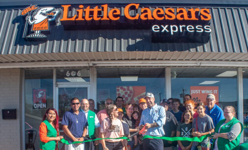 Little Caesars Express hosts ribbon-cutting ceremony for new restaurant