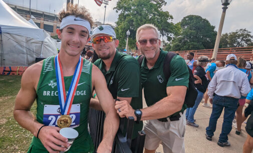Lehr wins second State Track Meet gold medal in 800m; Wimberley takes bronze in 200m
