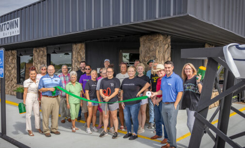 Boomtown Burgers officially opens with ribbon-cutting