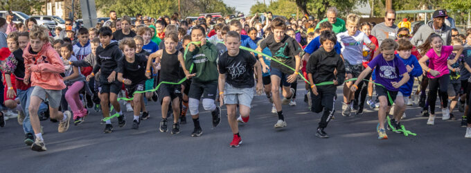 South Elementary’s Turkey Trot ushers in Thanksgiving holiday