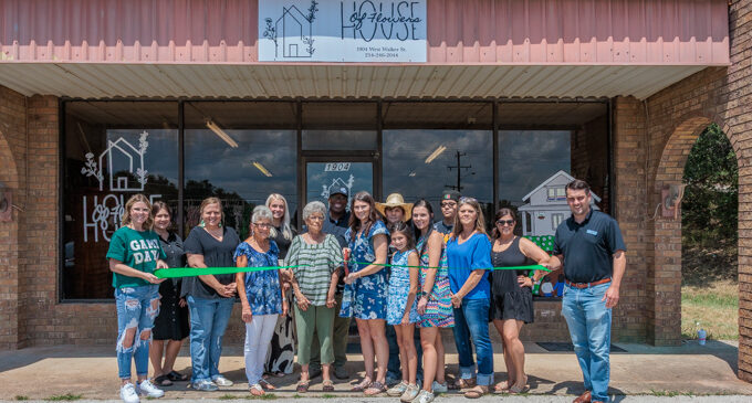 House of Flowers hosts ribbon-cutting ceremony with Breckenridge Chamber of Commerce