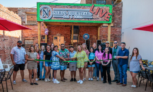 Gonzalezes host ribbon cutting for Neri’s Courtyard Bar and Grill