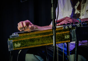 Reid Bros. concert at the National Theatre (Photos by Tony Pilkington)