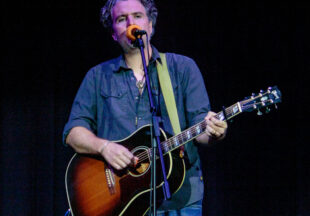 Reid Bros. concert at the National Theatre (Photos by Tony Pilkington)