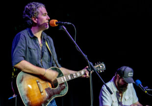 Reid Bros. concert at the National Theatre (Photos by Tony Pilkington)