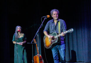 Reid Bros. concert at the National Theatre (Photos by Tony Pilkington)