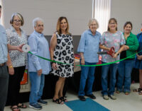 Paula Grissom hosts ribbon cutting ceremony for her Farmhouse Threads business