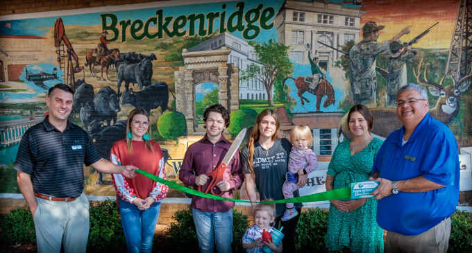 Realtor Jonathan Rangel hosts ribbon cutting ceremony