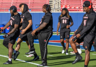 Louisville Cardinal Jerry Lawson in Dallas – Photos by Tony Pilkington and Brant Thurmond