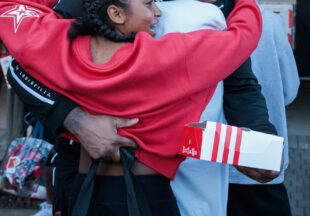 Louisville Cardinal Jerry Lawson in Dallas – Photos by Tony Pilkington and Brant Thurmond