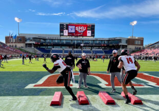 Louisville Cardinal Jerry Lawson in Dallas – Photos by Tony Pilkington and Brant Thurmond