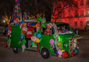 A cowboy Christmas 2025 parade