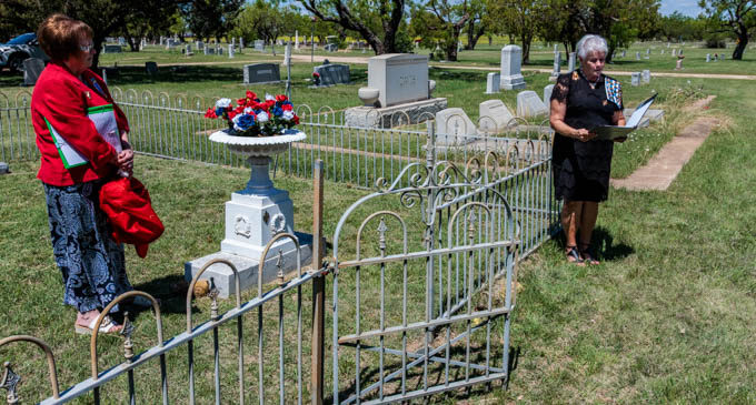 Lee’s Legion Chapter of DAR honors founder, celebrates 100th anniversary