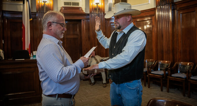 Shockley sworn in as Stephens County Constable