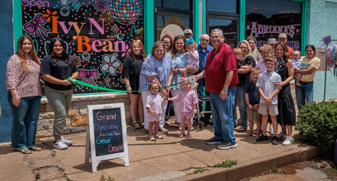 Ivy N Bean children’s clothing shop celebrates grand opening with ribbon-cutting