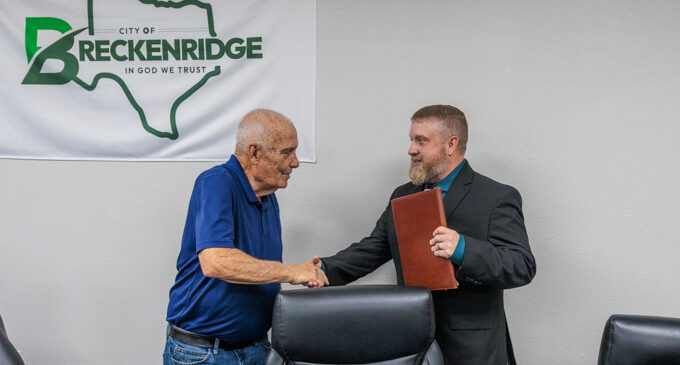 Passing the gavel: Trammel takes helm as Breckenridge mayor; City honors outgoing Mayor Sims for service