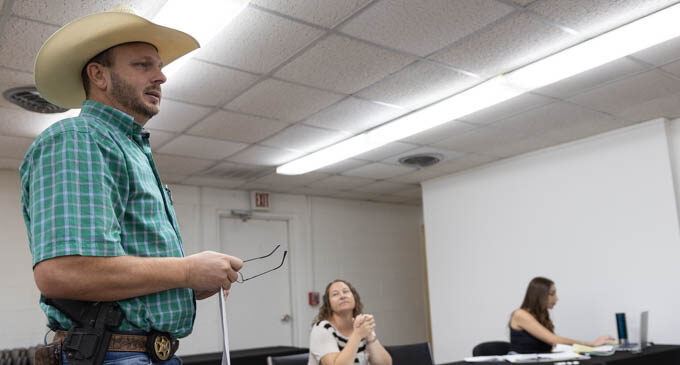 Stephens County sheriff cancels Flock camera project after governor freezes funding, installations