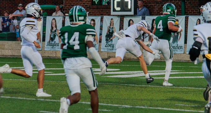 Clyde leaves Breckenridge searching for first win, as Bulldogs beat Buckaroos 42-18