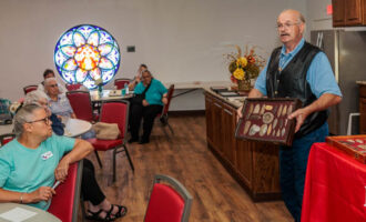 Artifact collector details arrowheads, stone tools of Stephens County at local DRT meeting