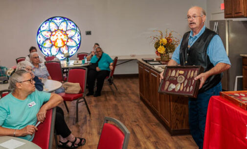 Artifact collector details arrowheads, stone tools of Stephens County at local DRT meeting
