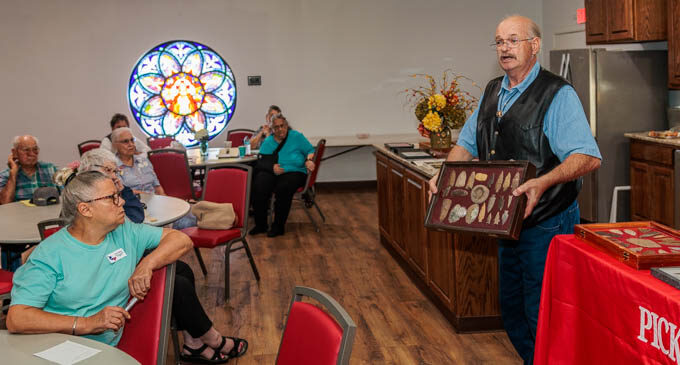Artifact collector details arrowheads, stone tools of Stephens County at local DRT meeting